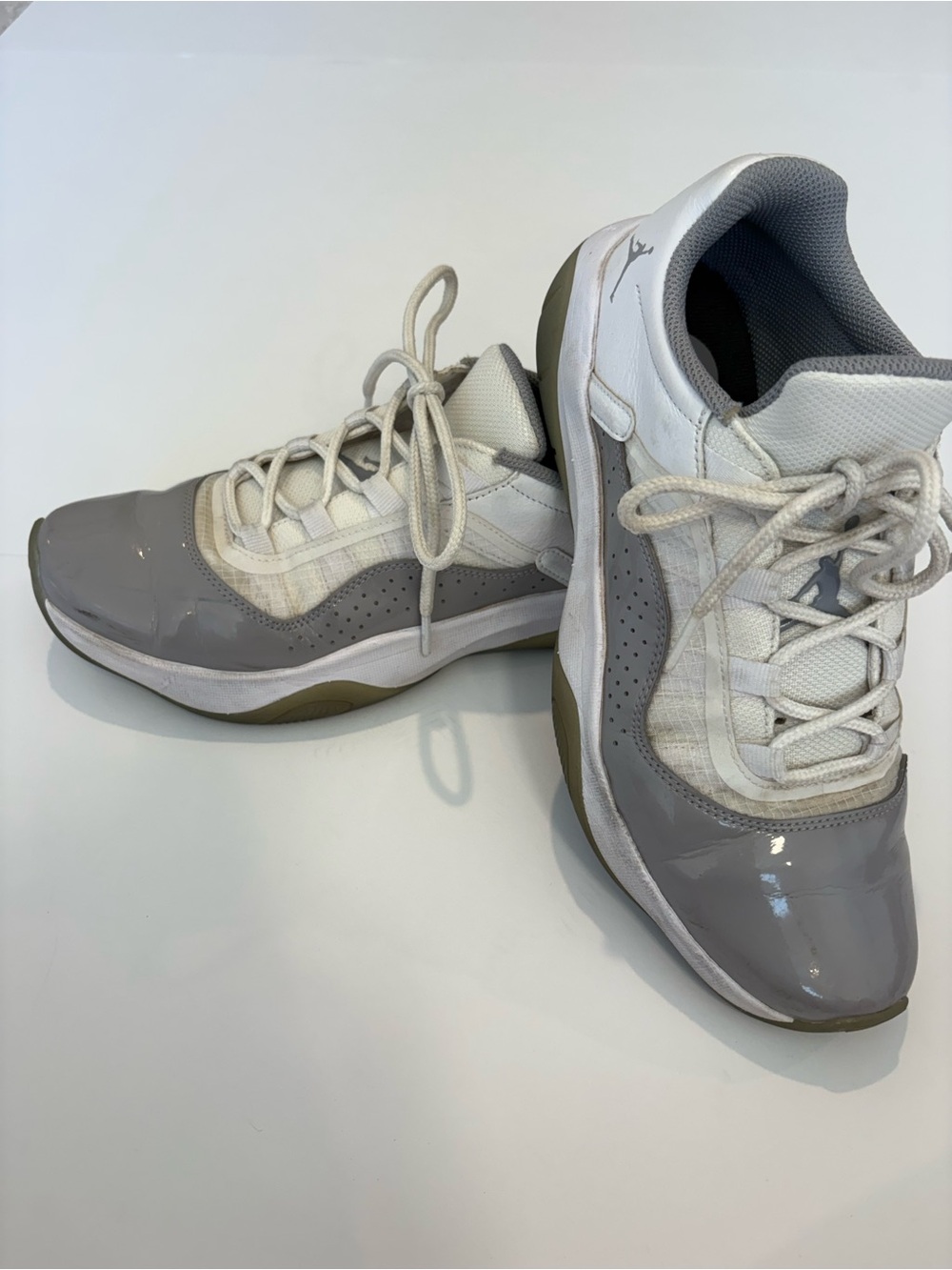 Women's Air Jordan 11 CMFT Gray and White Athletic Sneakers US 9.5